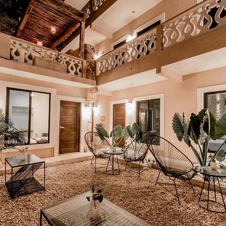 Hotel Colonial Zaci By Guruhotel Валядолид Екстериор снимка