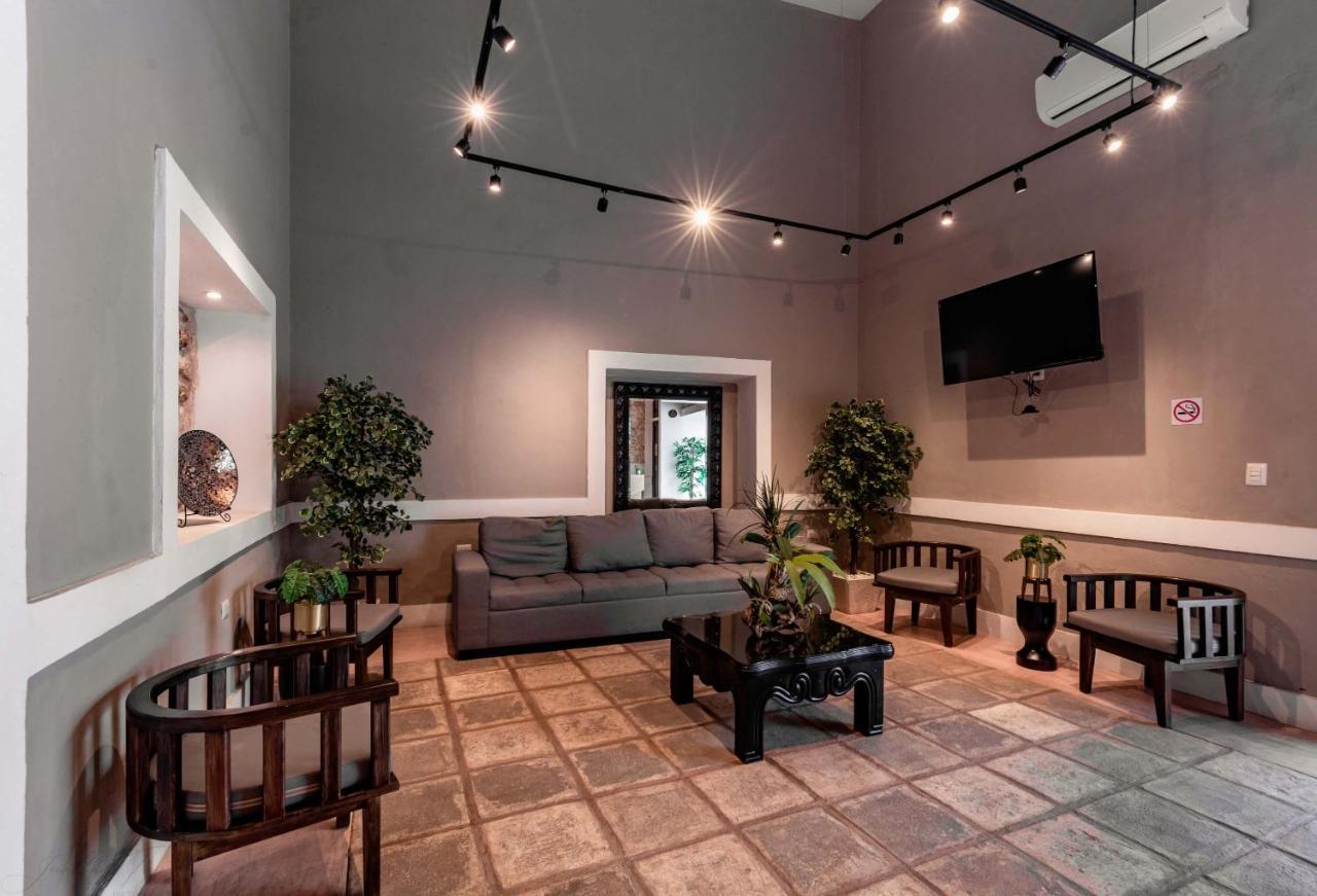 Hotel Colonial Zaci By Guruhotel Валядолид Екстериор снимка