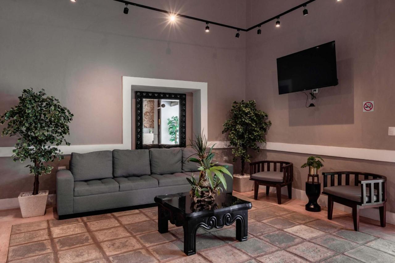 Hotel Colonial Zaci By Guruhotel Валядолид Екстериор снимка